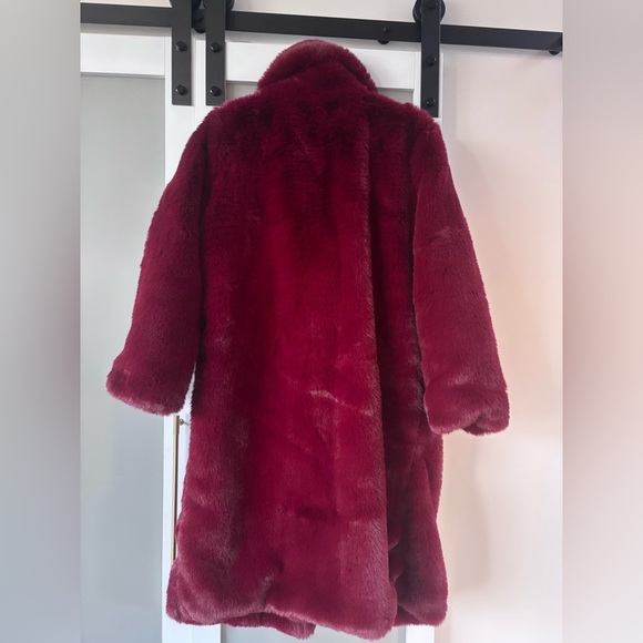 Noize Deep Red Teddy Jacket - Picture 4 of 4